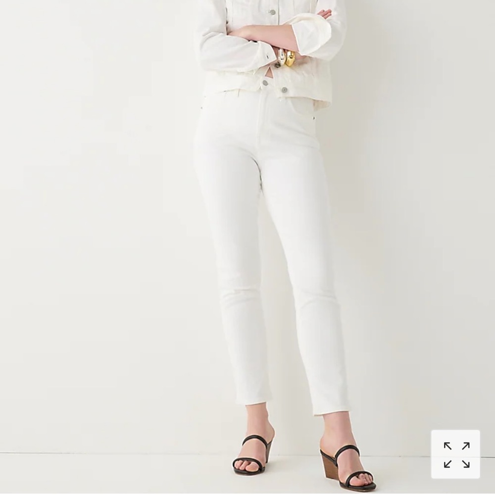 J. Crew Curvy Vintage Slim Straight Jeans SZ 32